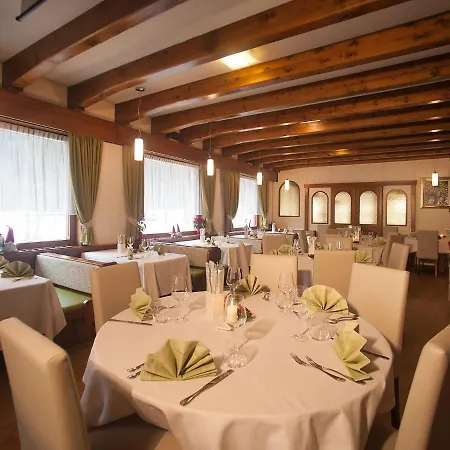 Hotell Stella Alpina Falcade